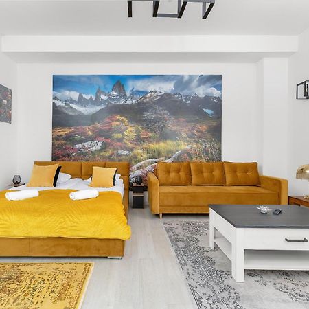 Nowoczesne I Stylowe Apartamenty W Centrum Bytomia Blisko Rynku By Noclegi Renters Экстерьер фото
